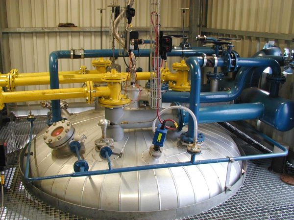سیستم‌های تأمین سوخت (Fuel Supply Systems) Hans Hennig